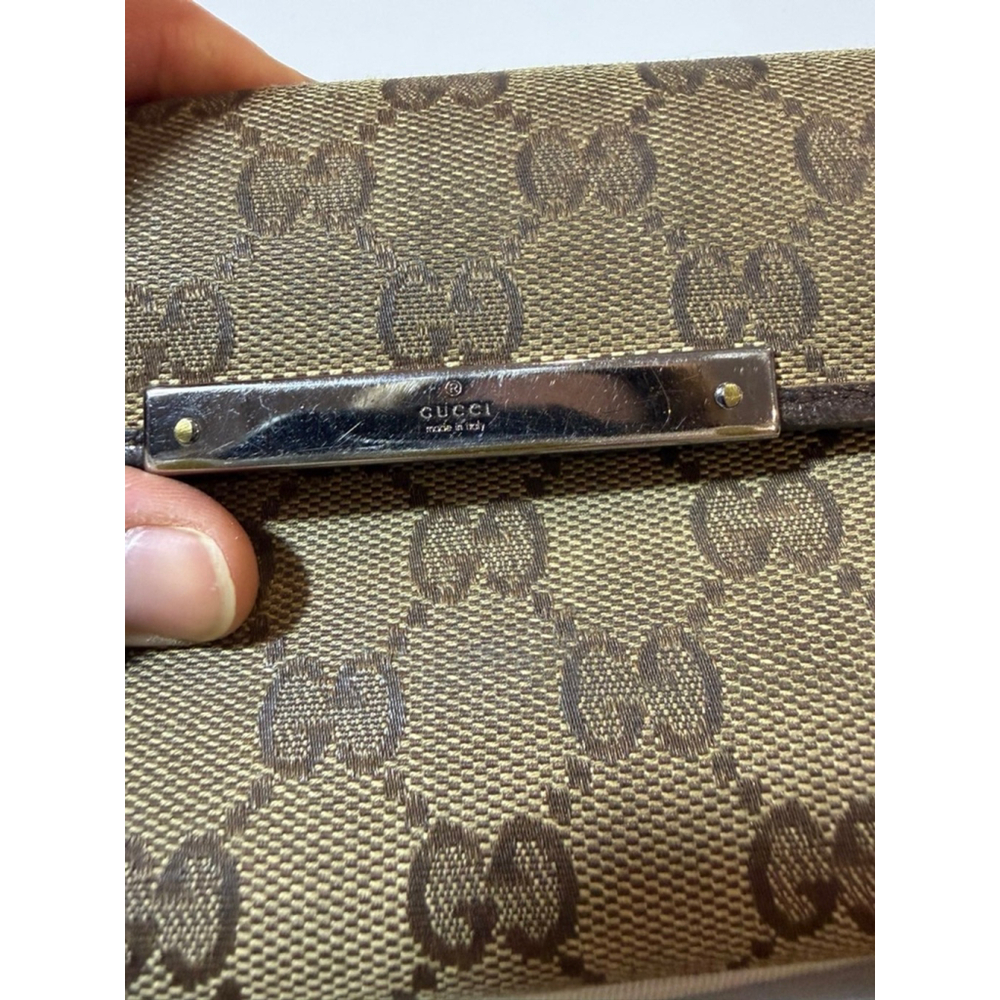 Gucci GG Canvas Wallet Brown Monogram Long Wallet Italy Auth
Flaw - Picture 3 of 12